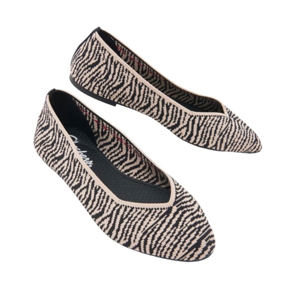 Sketchers Animal Print Slip-On Flats Cleo Claw-Some Black & Natural Ladies Sz 8